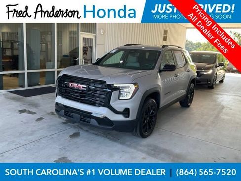 Used 2026 GMC Terrain Elevation w/ Elevation Premium Package FWD image 1