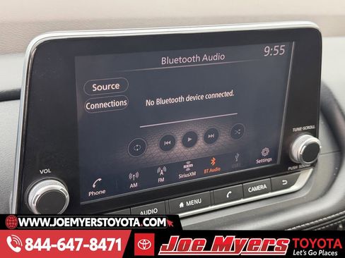 Used 2021 Nissan Rogue S image 17