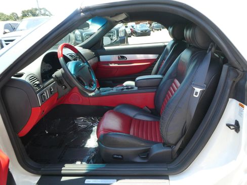 Used 2002 Ford Thunderbird RWD image 12