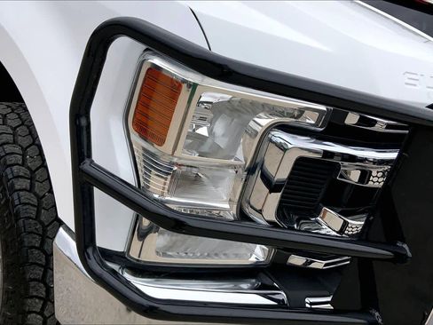 Used 2022 Ford F250 XL w/ STX Appearance Package AWD/4WD image 27