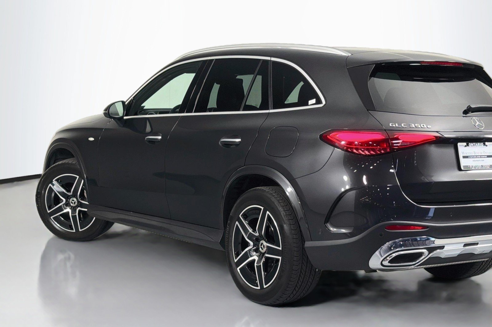 Used 2025 Mercedes-Benz GLC 350e 4MATIC image 14