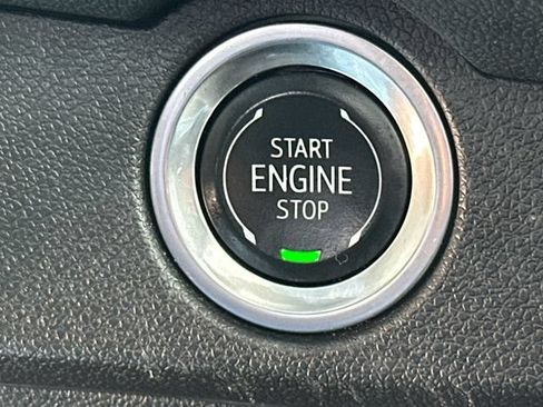 Used 2024 Chevrolet Traverse RS AWD/4WD image 37