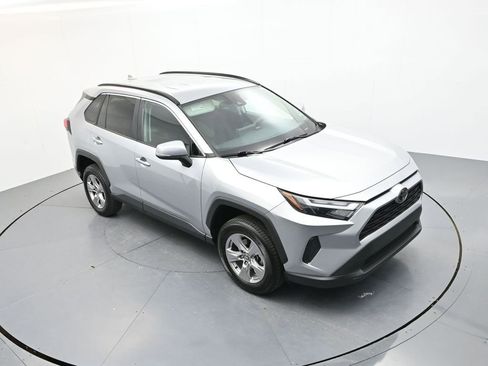 Used 2024 Toyota RAV4 XLE image 19