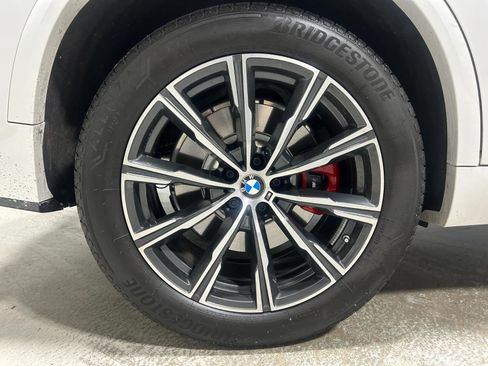 Used 2023 BMW X5 M50i w/ Executive Package image 29