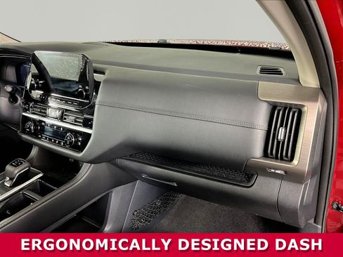 Certified 2025 Nissan Pathfinder Platinum w/ Cargo Package FWD image 25