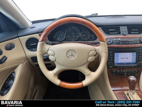 Used 2007 Mercedes-Benz CLS 550 image 13