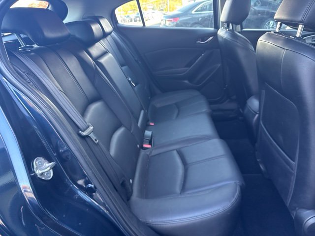 Used 2018 MAZDA MAZDA3 Touring FWD image 9