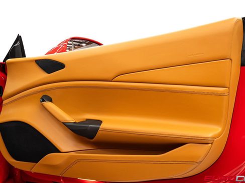 Used 2019 Ferrari 488 GTB RWD image 27