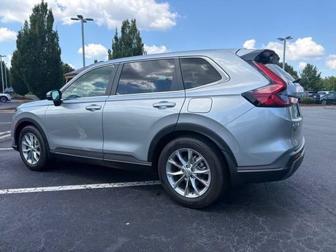 Certified 2025 Honda CR-V EX image 9