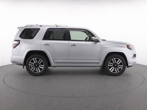 Used 2015 Toyota 4Runner Limited AWD/4WD image 2