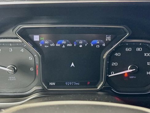 Used 2021 GMC Yukon XL Denali w/ Denali Premium Package AWD/4WD image 12