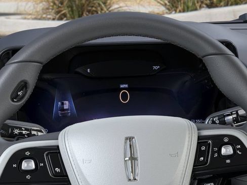 New 2026 Lincoln Aviator Reserve w/ Luxury Package RWD image 13