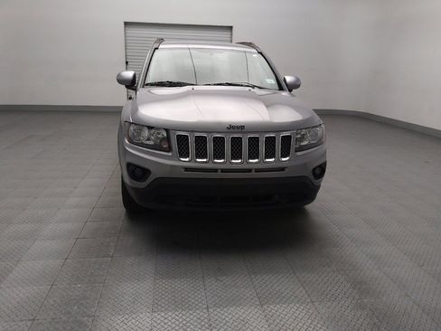 Used 2016 Jeep Compass Latitude image 14