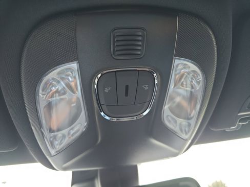 New 2026 Jeep Compass Latitude image 28