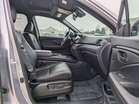 Certified 2024 Honda Passport TrailSport image 27