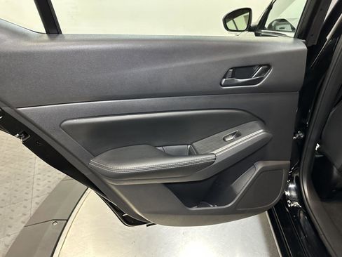 Used 2025 Nissan Altima 2.5 SV FWD image 30