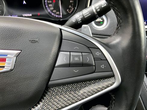 Used 2024 Cadillac XT5 Sportv w/ Technology Package AWD/4WD image 19