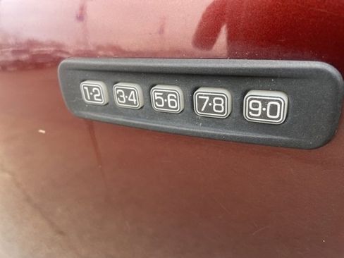 Used 2016 Ford F250 Lariat w/ Lariat Interior Package image 8