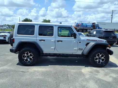 Used 2022 Jeep Wrangler Unlimited Rubicon AWD/4WD image 8