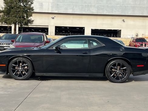 Used 2022 Dodge Challenger GT w/ Plus Package image 6