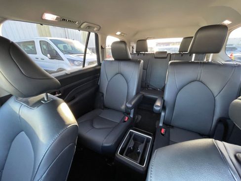 Used 2025 Toyota Grand Highlander FWD image 41