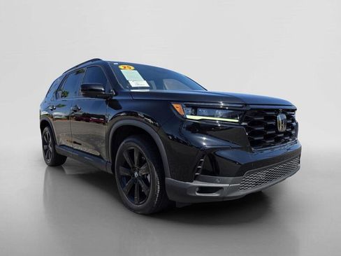 Used 2025 Honda Pilot Black Edition image 7