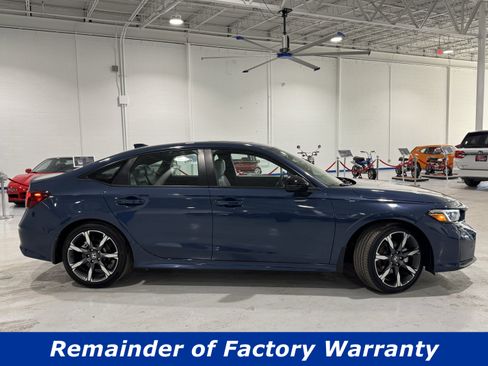 Used 2025 Honda Civic Sport Touring image 2