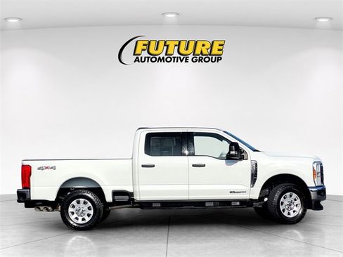 Certified 2024 Ford F250 XLT image 3