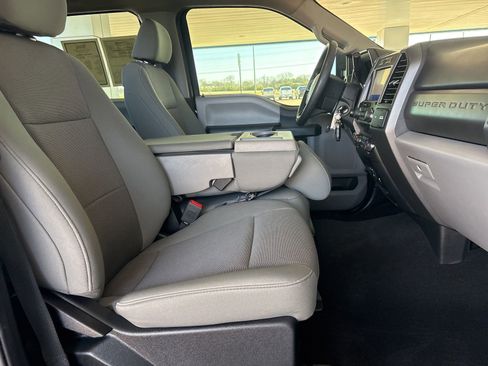 Used 2020 Ford F250 XL w/ STX Appearance Package image 34