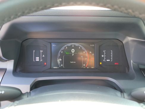 Used 2025 Toyota 4Runner SR5 AWD/4WD image 25
