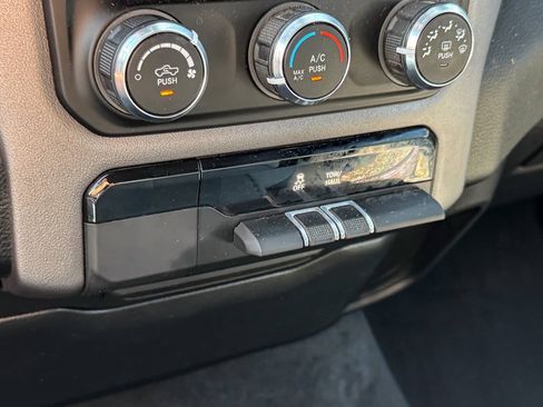 Used 2021 RAM 1500 Big Horn AWD/4WD image 31