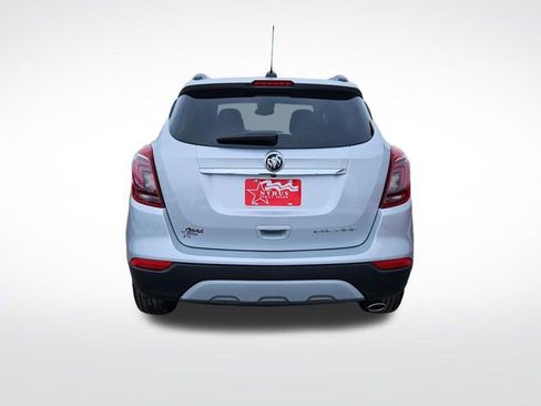 Used 2021 Buick Encore Preferred FWD image 5