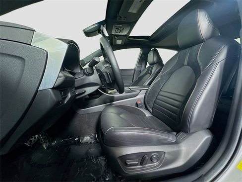 Certified 2022 Toyota Avalon XSE image 18