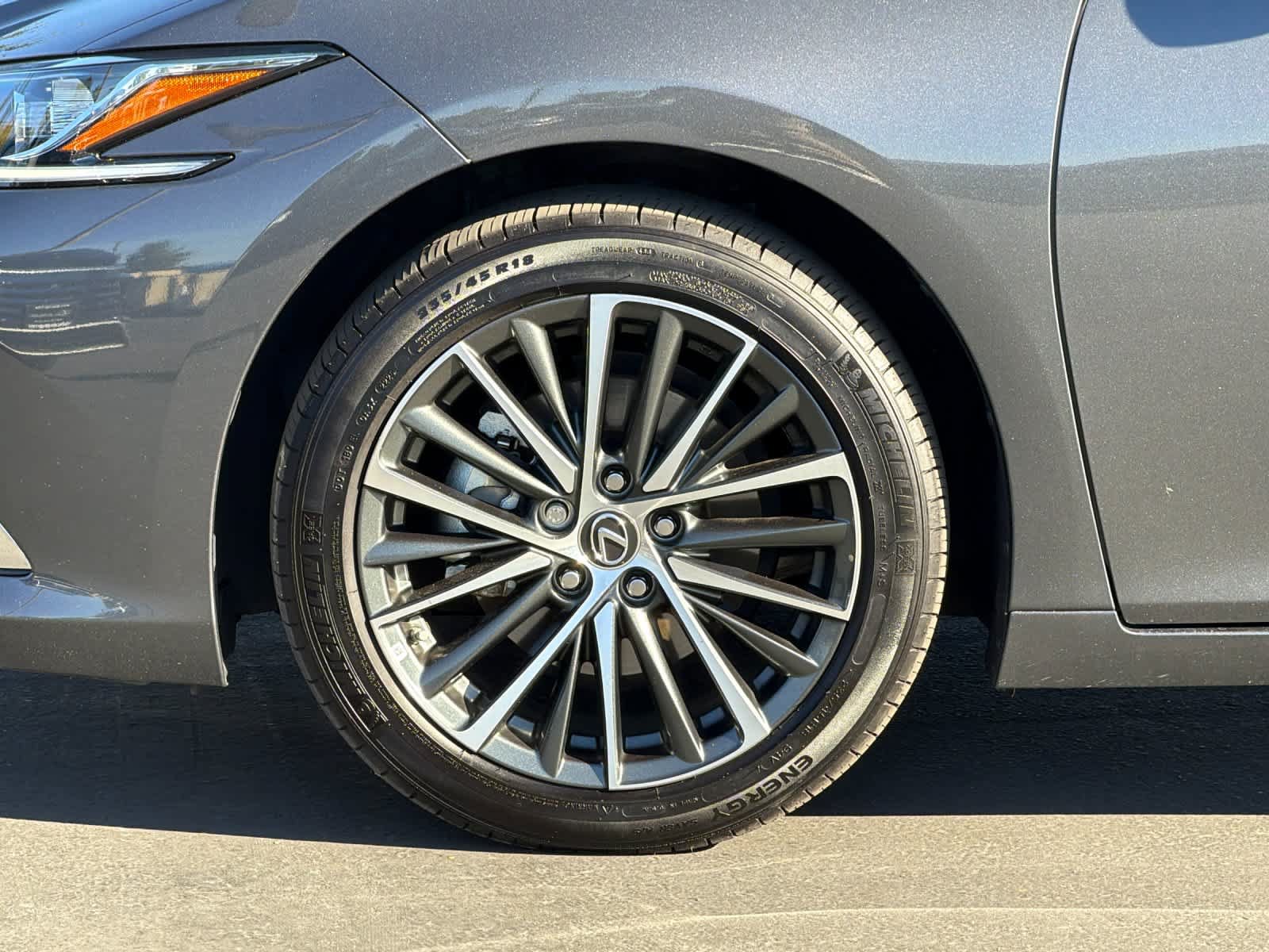 Certified 2025 Lexus ES 300h w/ Premium Package FWD image 31