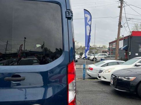 Used 2016 Ford Transit 350 XL image 7