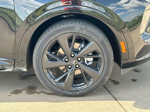 New 2025 Buick Envision Sport Touring image 10