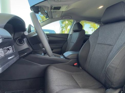 Used 2025 Honda Accord LX image 4