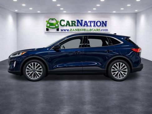 Used 2020 Ford Escape Titanium AWD/4WD image 3