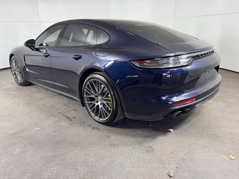 Certified 2022 Porsche Panamera 4 Platinum Edition image 3