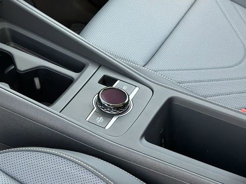 New 2026 Volkswagen Tiguan SE AWD/4WD image 18