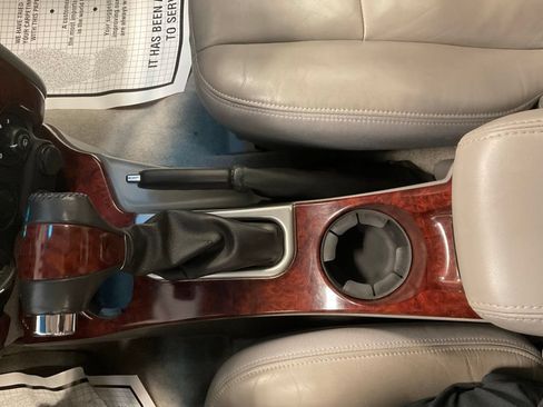 Used 2005 GMC Envoy SLT AWD/4WD image 22
