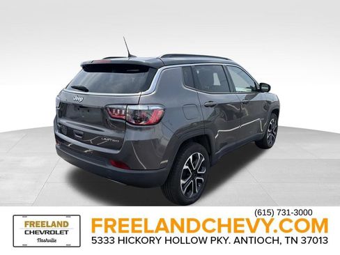 Used 2023 Jeep Compass Limited AWD/4WD image 2