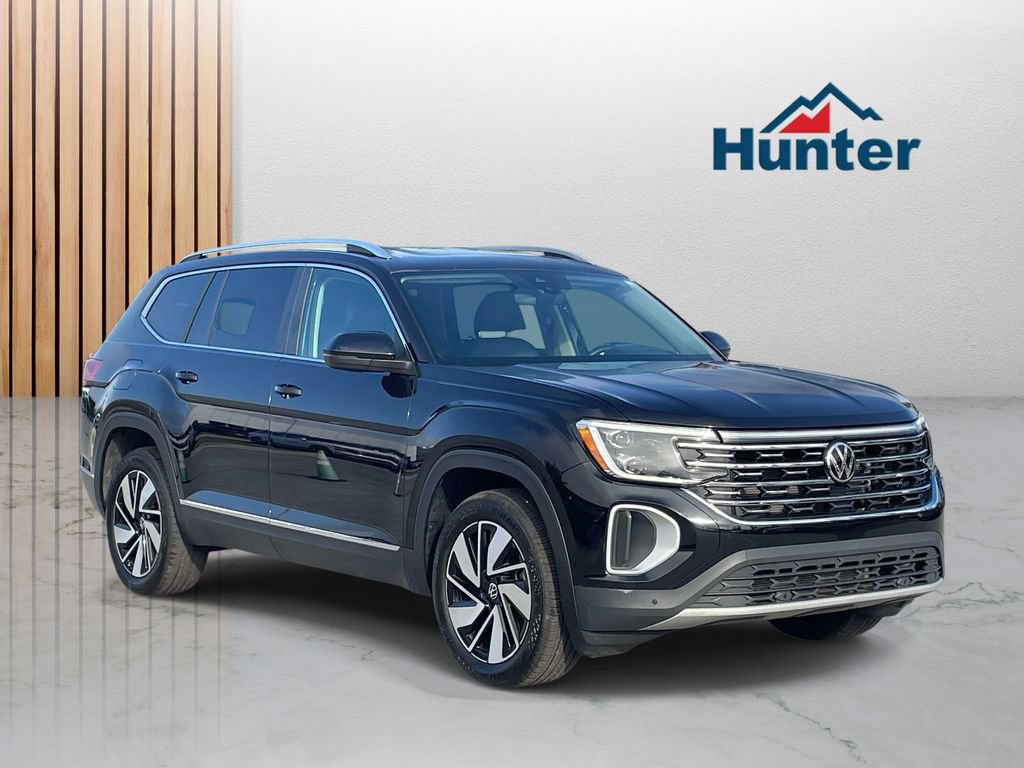 Used 2025 Volkswagen Atlas SEL AWD/4WD image 1