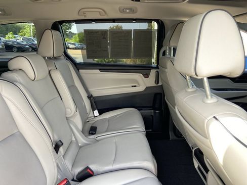 Used 2025 Honda Odyssey Touring image 21