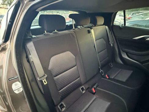 Used 2017 INFINITI QX30 FWD image 30