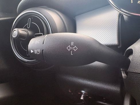 Used 2023 MINI Cooper S image 38