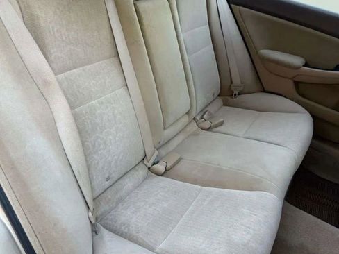 Used 2005 Honda Accord LX image 13