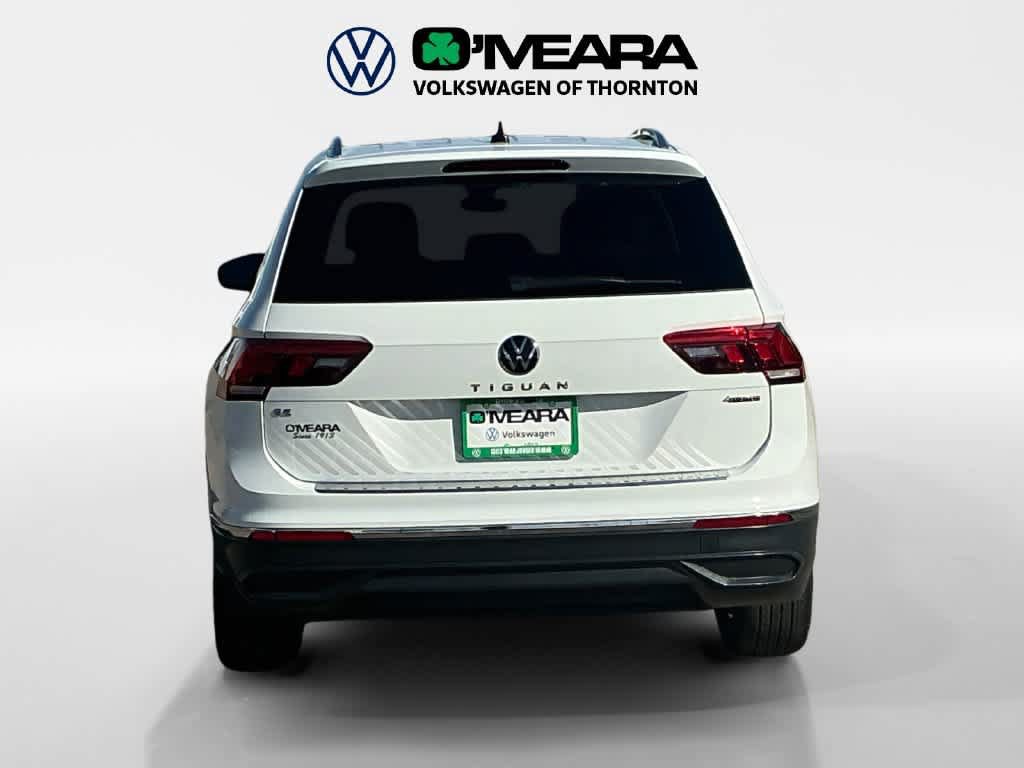Used 2024 Volkswagen Tiguan SE AWD/4WD image 4