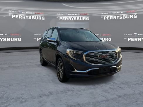 Used 2019 GMC Terrain Denali w/ Driver Alert Package II AWD/4WD image 2