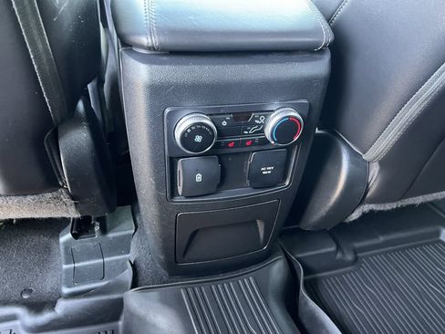 Used 2023 Ford Explorer Platinum w/ Technology Package AWD/4WD image 29
